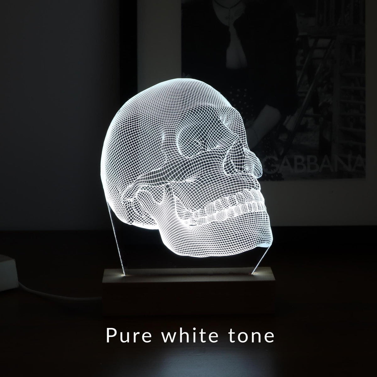 3D illusion lamp featuring a detailed human skull anatomy design, illuminated in a white tone, perfect as a unique and thoughtful gift for medical professionals, anatomists, or educators.